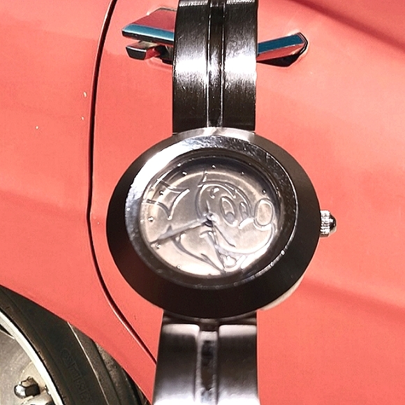 Micky Mouse Watch - Picture 4 of 7